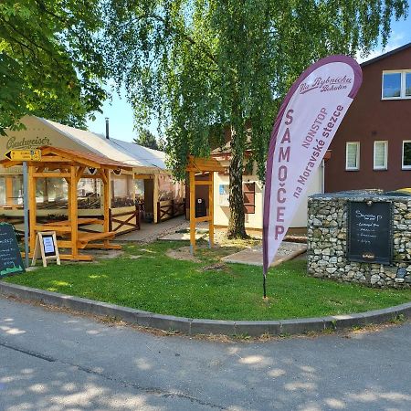 Na Rybnicku Bohutin Hotel Exterior photo