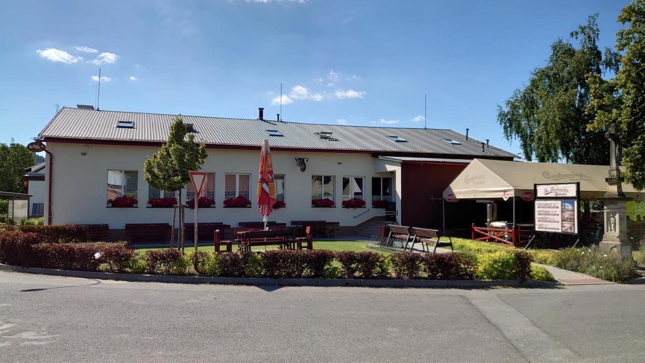 Na Rybnicku Bohutin Hotel Exterior photo